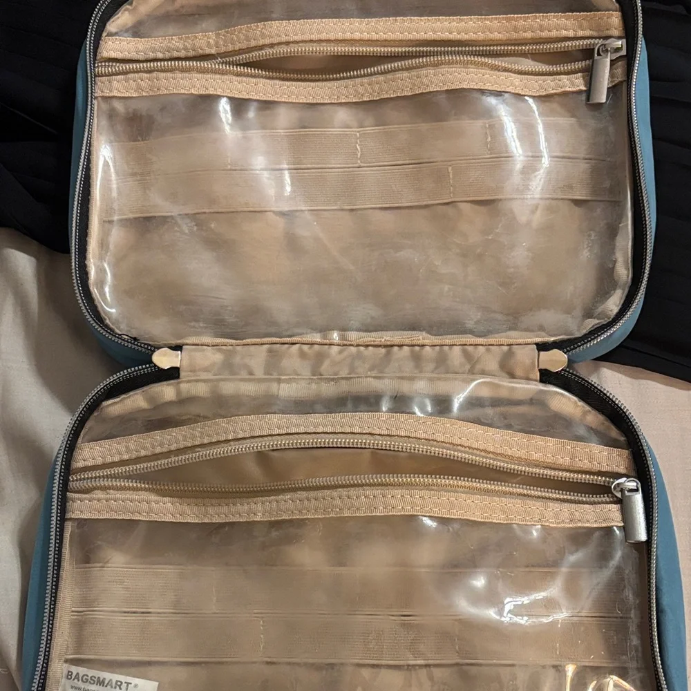 Bagsmart Tan and Blue Makeup Organizer
